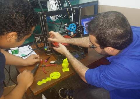 Impressora 3D é destaque na Feira Tecnológica da Fucapi 