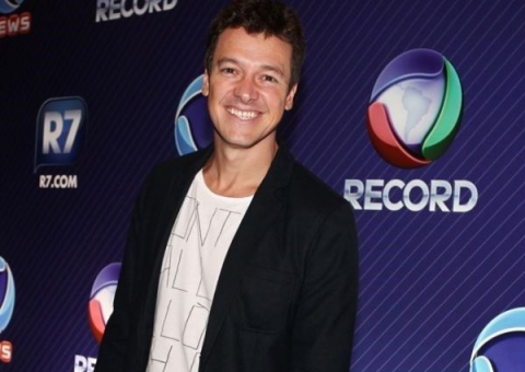 Rodrigo Faro cobra R$1,5 milhão de cachê para fazer propaganda