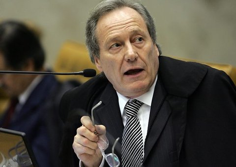 Ministros do STF querem ganhar R$ 35,9 mil em 2015