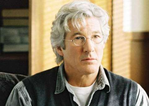 Richard Gere é confundido com mendigo e ganha esmola