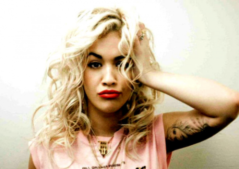 Veja o clipe de "Facemelt", de Rita Ora