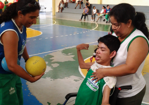 Governo do Amazonas leva atividades do programa 'Viver Melhor – Atividades Motoras' para Parintins 