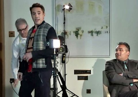 Robert Downey Jr. se irrita com pergunta e abandona entrevista 