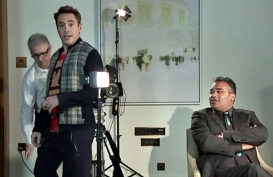 Robert Downey Jr. se irrita com pergunta e abandona entrevista 