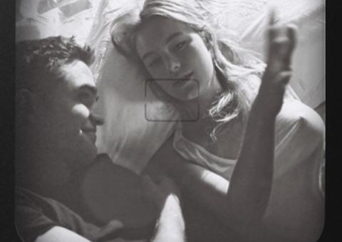  Robert Pattinson namora com loira em nova propaganda da Dior