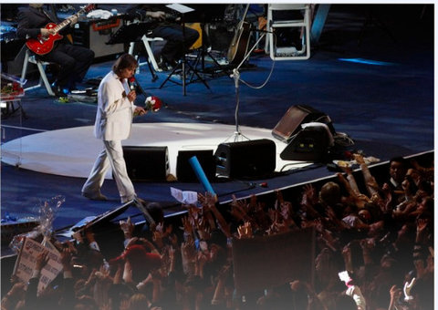 Cantor  Roberto Carlos adia show  programado para o dia 18 em Manaus 