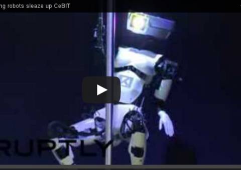 Empresa alemã cria robôs-strippers que fazem pole dance