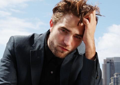  Para esquecer Kristen Stewart, Robert Pattinson vai até o Canadá