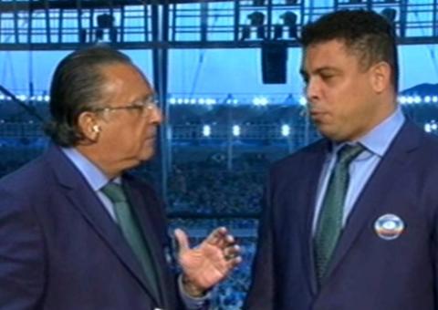 Ronaldo Fenômeno revela ter que chutar Galvão Bueno para poder falar durante jogos