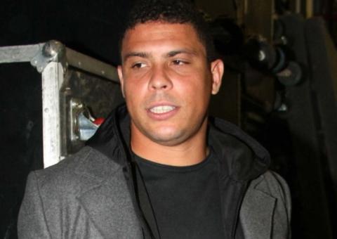 Ronaldo reforma mansão, deve R$ 600 mil e pode ter bens penhorados