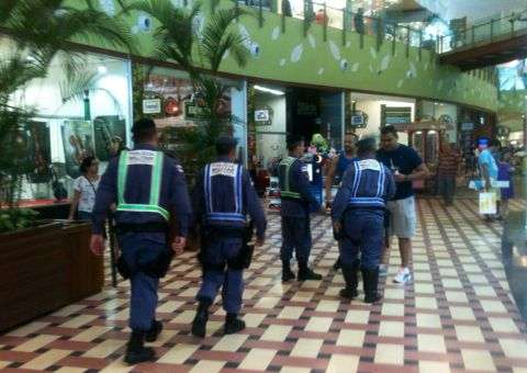 Policiamento ostensivo frustra “rolezinho”