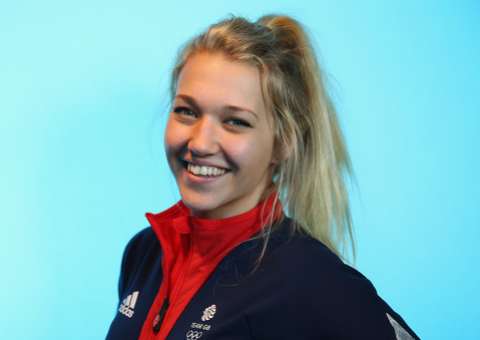 Veja como ficou o rosto desta bela esquiadora após acidente nas Olimpíadas de Inverno