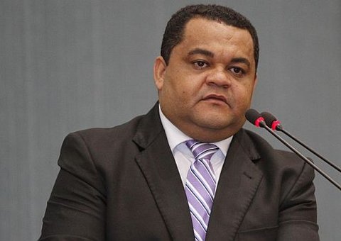 Prefeito sanciona Programa de Educação e Esporte nas Escolas