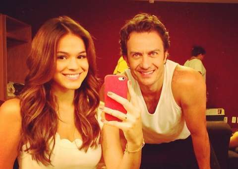 Bruna Marquezine aparece sorridente após termino de namoro