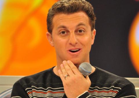 Globo se pronuncia em relação a polêmica de Luciano Huck com o turismo sexual