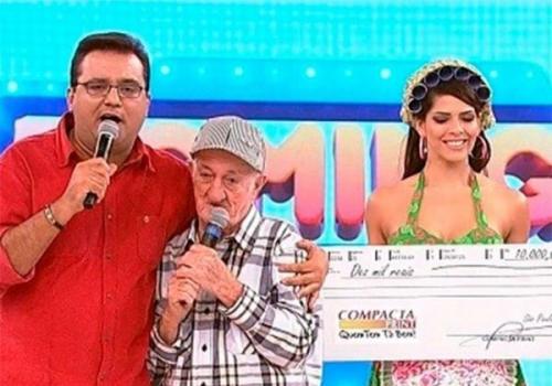 Record paga R$10 mil por entrevista de Russo