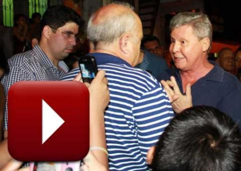 Artur deixa diplomacia de lado e manda Manaus Ambiental "tomar". Veja vídeo