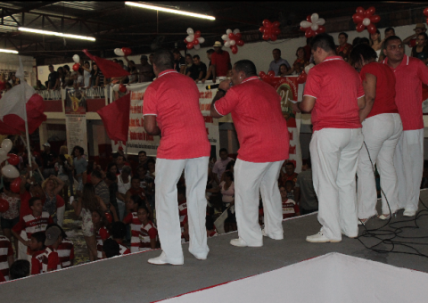 Grande Família realiza primeira eliminatória para escolher samba enredo