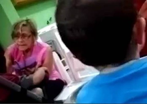 Vídeo: Mãe flagra dona de creche agredindo crianças 