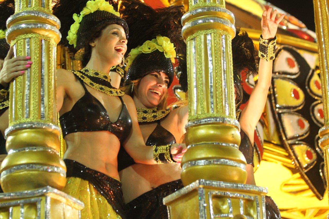 São Clemente abre a segunda noite de desfiles com leveza e simpatia