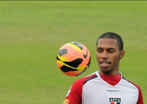 Olympique confirma interesse em Paulo Miranda, mas nega acordo oficial