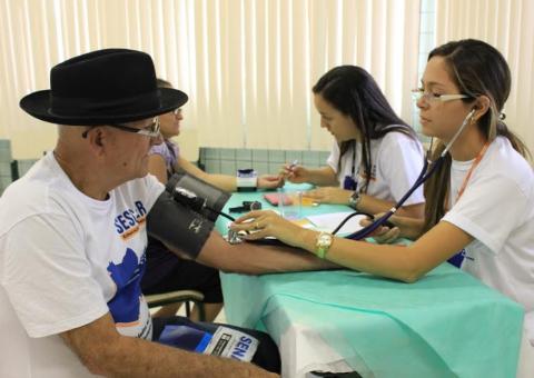 Sesc promove ação de combate à Diabetes e Hipertensão na Ponta Negra