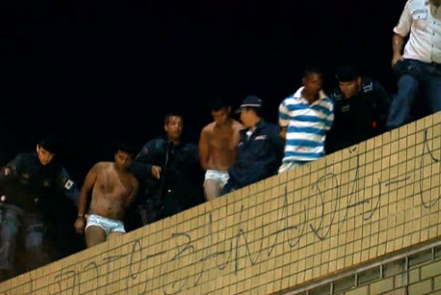 De cueca, criminosos roubam sauna gay e 'aproveitam' para cometer abuso sexual