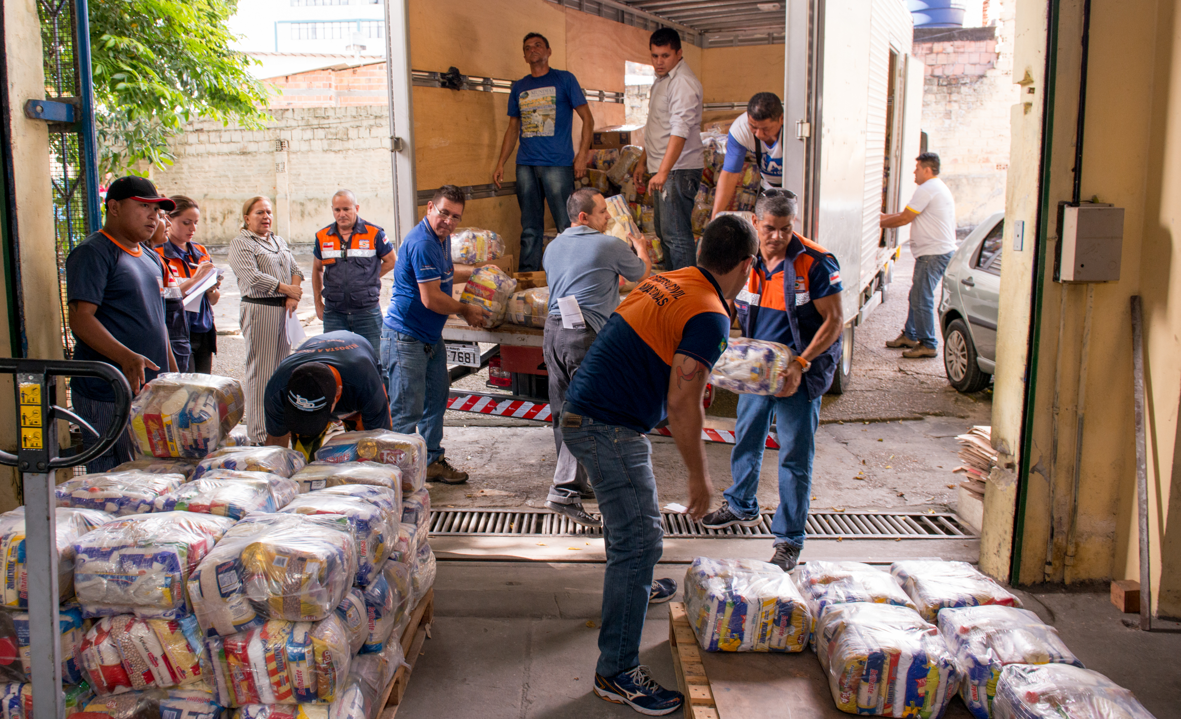 Campanha Governo Solidário arrecada mais de 32 toneladas de alimentos para famílias afetadas pela enchente