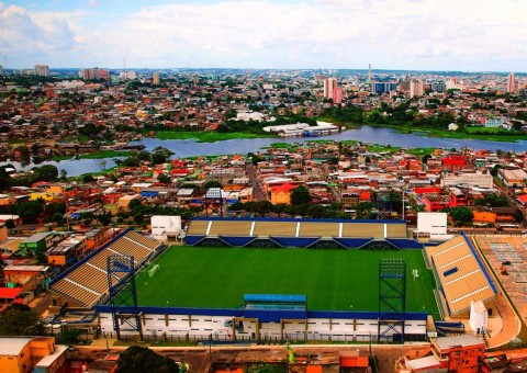 Atrativos naturais e ruas ornamentadas fazem festa do futebol