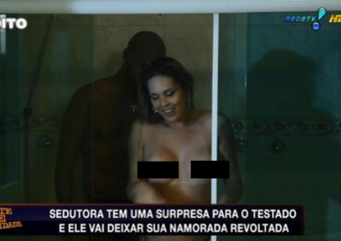 Teste de Fidelidade exibe seios de sedutores e causa polêmica