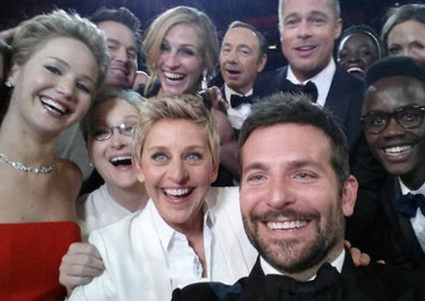 Relembre os selfies dos famosos que bombaram em 2014