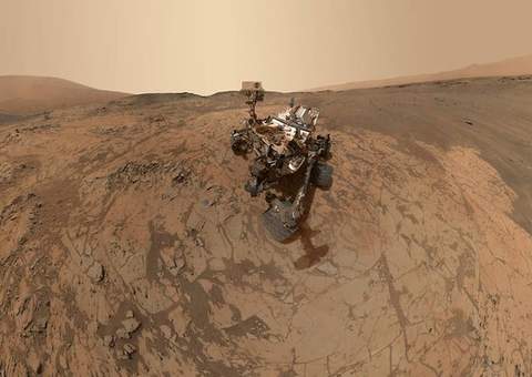 Vida extraterrestre: Nasa encontra água líquida sob a superfície de Marte