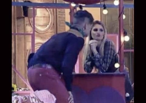 Namorado de Bárbara Evans desaprova a atitude da modelo