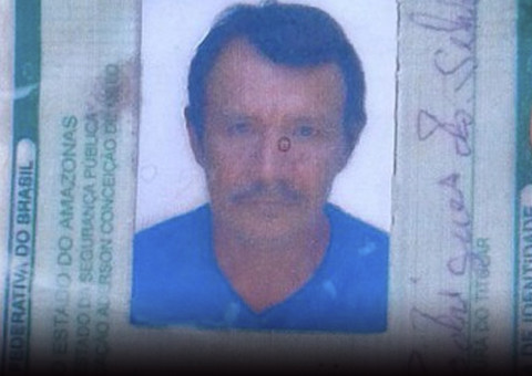 Pai abençoa o filho e amanhece morto com golpes de faca em Manaus