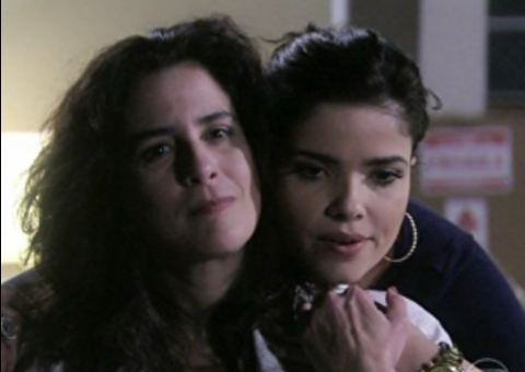 Bomba! Ninho mata Mariah a tesouradas e Aline enterra tia no quintal