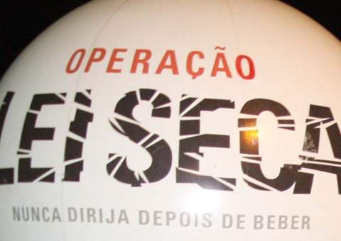 Detran investe em super blitz e campanha contra álcool no trânsito