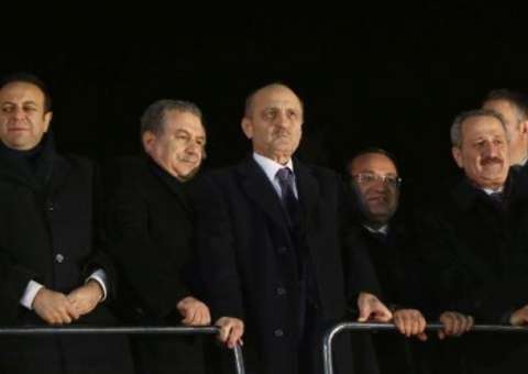  Rolam cabeças no governo turco, salpicado por escândalo de corrupção