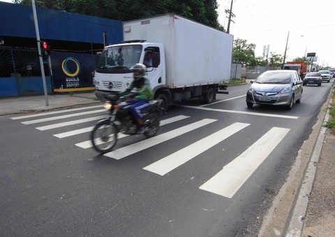 Prefeitura reforça segurança no trânsito na avenida Torquato Tapajós