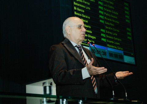 Decisão judicial pode despejar 700 famílias em Barcelos, diz Serafim