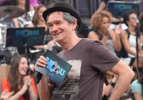 "Fumei duas vezes bem fumadas e me fez muito mal", diz Serginho Groisman