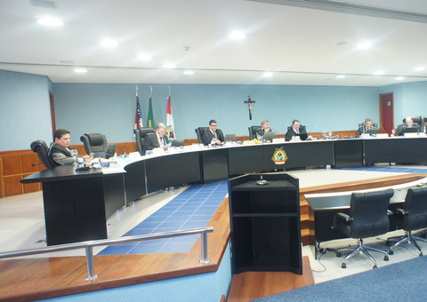  Ex-prefeito terá de devolver R$ 1,2 milhão aos cofres públicos