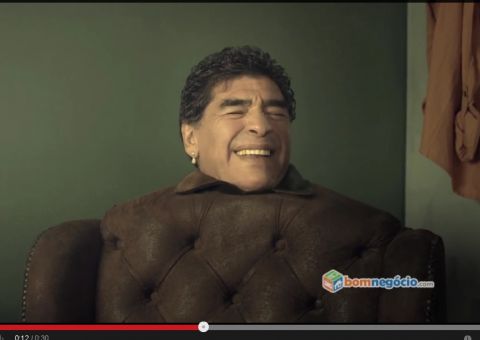 Maradona provoca brasileiros em comercial