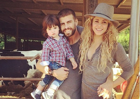Shakira confirma gravidez e agradece carinho nas redes sociais