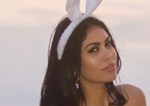  Vestida de coelhinha sexy, Sheislane Hayalla deseja feliz páscoa 