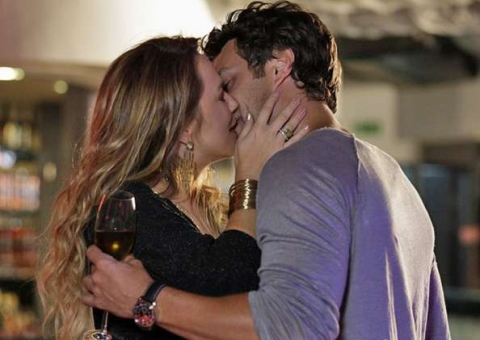 Laerte trai Luiza com Shirley