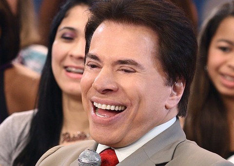 Durante programa, Silvio Santos brinca e revela "momento íntimo"