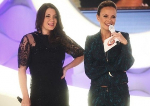 "Alexandre Pires me traiu com Carla Perez", diz Simony