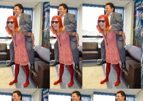  Vivi para Sinésio: Tu és safado? "Eu?? " Eu vi que sua mulher dá duas de você. "Eu tenho mania de grandeza" 