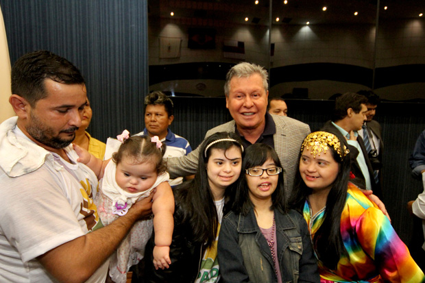 Prefeito abre oficialmente Semana da Pessoa com Síndrome de Down