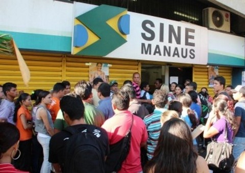 Explosão de transformador suspende atendimento no Sine Manaus